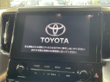 【ナビ機能付きディスプレイオーディオ】ナビ機能搭載の他、お持ちのスマートフォンと連携して、ナビやbluetoothでの音楽再生が可能です♪デザインはもちろん操作性も良好!