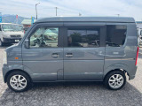 お客様が安心して中古車を購入できるよう、中古車の価格や品質の適正な情報を提供し、近年問題となっております修復暦の偽り・メーター改ざん車の排除に努めています。