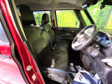 運転席シート廻りは使用感も少なく、良好な状態となっています。丁寧に使われていたことがよくわかりますね。