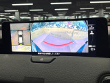 【360&deg;ビューモニター】専用のカメラにより、上から見下ろしたような視点で360度クルマの周囲を確認することができます☆死角部分も確認しやすく、狭い場所での切り返しや駐車もスムーズに行えます。