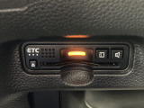 ●仕入れ段階で徹底したチェックを行い、厳しい審査にパスした車だけを展示・販売しています。弊社ではこれをプロチェックと呼び、数十の独自チェック項目に基づき、車の状態を調べ上げています。