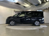 両側パワースライドドア付きだから、狭い駐車スペースなどでの 乗り降りラクラク!小さなお子さまのいるご家庭には嬉しい装備。