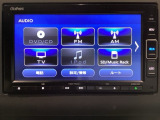ナビゲーションはフルセグTV、インターナビ対応のGathers純正メモリーナビを搭載しています。Bluetoothオーディオ機能がありますので、スマートフォンなどの音楽も再生できます。