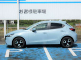 【メーカーオプション装着車】 セーフティクルーズパッケージの内容 スマートブレーキ+ドライビングディスプレイ+タコメーター+レーンキープアシスト+マツダレーダークルーズ+交通標識認識システム