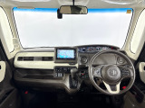 ■開放的な前方視界!運転がしやすく疲れにくいです!