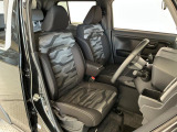 【運転席・助手席】内装ルームクリーニング済みです。しっかり綺麗にしていますので、是非、お確かめください。車に自信があるからこそ、是非一度ご来店頂き内外装も見てもらえると幸いです。