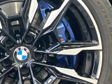 Mスポーツブレーキ!ホイール奥に見える青いブレーキキャリパーが性能を物語ります!