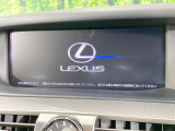 【メーカー純正ナビ】インテリアに溶け込むスタイリッシュな「専用設計」メーカーナビを装備♪視認性や操作性など基本性能にも優れ、より上質なカーライフをお楽しみいただけます。