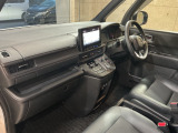 ディーラー整備士による納車前整備とアフターサービスは当店でお求めいただくのメリットのひとつです。