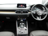 見晴らしが良く開放的な車内。視界も良好でストレス無く快適なドライブをご提供できます♪