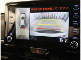 バックガイドモニターで、後方を確認しながら安心して駐車することができます。運転初心者も熟練者も必須の機能ですよ!