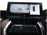 パノラミックビューモニター装備!トップビュー&フロントビュー・車両に取り付けたフロント、サイド、バックカメラの映像を合成して画面上に表示させることで、低速時の運転を補助する装置です。