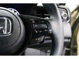 Hondaセンシングの機能のひとつ、アダプティブクルーズコントロール付!アクセルから足を離しても設定したスピードと前車との車間を保ち走行してくれます!車線維持もアシスト☆高速道路で疲労軽減ですね☆