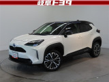 おしゃれなツートンカラーのヤリスクロス!人気のお車です!アルミもかっこいい!