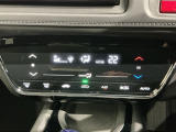 オートエアコンがついていますので、簡単操作で快適に過ごせます。希望の温度に自動調整してくれるのが便利です。
