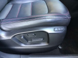 運転席はメモリー機能付きパワーシート☆