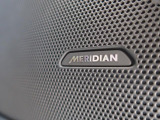 MERIDIANは英国のプレミアムオーディオブランドです。重低音から高音域までしっかりと再現でき、コンサートのような臨場感溢れる音響空間を実現します。どうぞ店頭にてご体感ください。