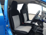 見通しのよいすっきりとした視界で、誰でも運転しやすいです。運転のしやすさは疲れにくさにも繋がりますよ♪