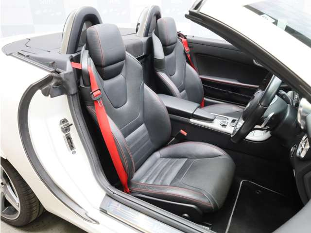 メルセデス・ベンツ SLCクラス 180 スポーツ の中古車詳細 (35,000km