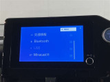 いまや必須装備「ナビゲーション」搭載!知らない場所に、スイスイッとドライブ。なんて便利な機能でしょうか?もう、これなしではハンドルを握れませんね!でも、運転中の操作は危険ですのでご注意ですね♪