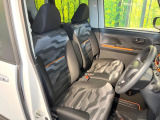運転席シート廻りは使用感も少なく、良好な状態となっています。前オーナー様が丁寧に使っていたことがよくわかりますね。