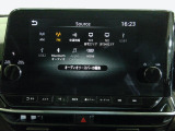 ディスプレイオーディオ。フルセグテレビを搭載。Bluetoothオーディオにも対応しており、お気に入りの音楽をお楽しみいただけます。