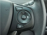 ◆アダプティブクルーズコントロール◆予め設定した車速内でクルマが自動的に加減速。前走車との適切な車間距離を維持しながら追従走行します。【LKAS】車線維持支援システムでステアリング操作を支援。