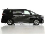 両側パワースライドドア付きだから、狭い駐車スペースなどでの 乗り降りラクラク!小さなお子さまのいるご家庭には嬉しい装備。