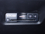 デザインスッキリのビルトイン『ETC』!高速道路の特典はもちろん、キャッシュレスなので料金所では徐行するだけで通過可能です!