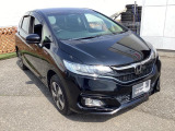 自社整備工場で点検整備をおこなってからお渡ししています。車検が残っている場合は『12ヶ月点検整備』を、車検整備付きの場合は『車検整備』をおこないます。整備費用は車両本体価格に含まれています。