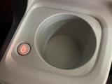 保温機能付きのカップホルダーもありますよ♪