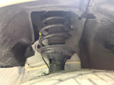 お車を安心してお乗りいただく為には、足回りの定期点検が欠かせません。サービスサポート(有償保証)では無料点検もご提供しており、安心のカーライフをお過ごしいただけるサポート体制が整っています。