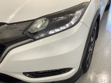 LEDヘッドライトは、点灯の瞬間から最大光量を発揮し、突然暗くなるトンネルなどでの安定感を高めます。
