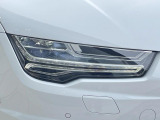 ●LEDヘッドライト:夜間走行時も良好な視界を確保し安心して運転できる高輝度LEDヘッドライトを装備!点灯速度が早く、消費電力も抑えられています。