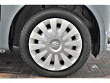 タイヤサイズは155/65R14です。