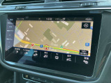 9.2インチ大型全面タッチスクリーンを搭載。ナビシステムの域をこえて車両を総合的に管理できるインフォテイメントシステムです。