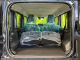普段のお買い物や通勤、送迎等に十分な荷室スペースを確保しております。セカンドシートを倒すと、大きな荷物の積載も可能です♪