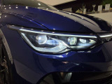 ・まるでガラス細工のようなヘッドライトのデザインです。車種によってデザインが様々ですので是非1度見比べてみてください。