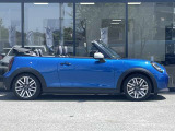 国道246号線沿い、南町田グランベリーパーク駅すぐ。MINI NEXT 東名横浜/〒194-0004 東京都町田市鶴間5-18-1/TEL:042-788-8027