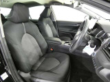 【内装クリーニング】室内は、トヨタの自動車クリーニング&ldquo;まるまるクリン&rdquo;を施工済です!シートはもちろん床面も、すっきりキレイ♪自信の仕上がりを、ぜひご覧下さい!!