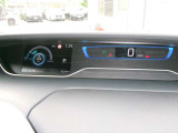 メーターに、様々な車両情報を表示してくれる、ディスプレイがついています。