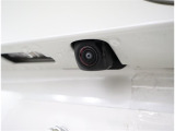 バックカメラが付いているので後方確認が非常にしやすいです。今や運転初心者も熟練者も必須装備!ついていて損はないですね♪