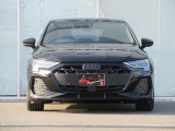 《認定中古車納車前点検100項目・高度な訓練・教育を受けたアウディ専任メカニックが、100項目に及ぶ精密な点検を実施いたします。》