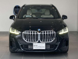 フロントフェイスの造形が、現代のBMWらしさを感じさせます。