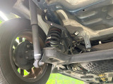 お車を安心してお乗りいただく為には、足回りの定期点検が欠かせません。サービスサポート(有償保証)では無料点検もご提供しており、安心のカーライフをお過ごしいただけるサポート体制が整っています。