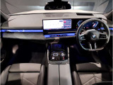 アウトバーンでの走行を見据えたBMWのブレーキシステムはもしもの時にもいち早くマシンを停止してくれます。