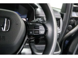Hondaセンシングの機能のひとつ、アダプティブクルーズコントロール付!アクセルから足を離しても設定したスピードと前車との車間を保ち走行してくれます!車線維持もアシスト☆高速道路で疲労軽減ですね☆
