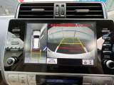 全方位カメラ+バックカメラ搭載で安心して駐車できます。