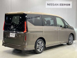 セレナ 2.0 ハイウェイスターV 