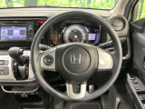【ステアリングスイッチ】運転中、前方から目線をそらすことなく、オーディオ等の操作が可能な便利機能!安心&快適なドライブを演出してくれます♪